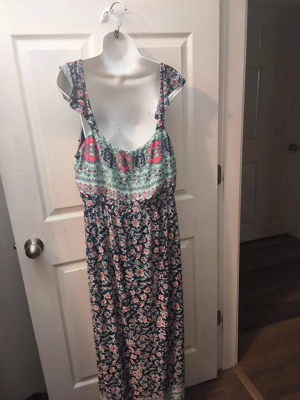 Rickis Navy Floral Maxi Dress with Mint Accent - Picture 9 of 16